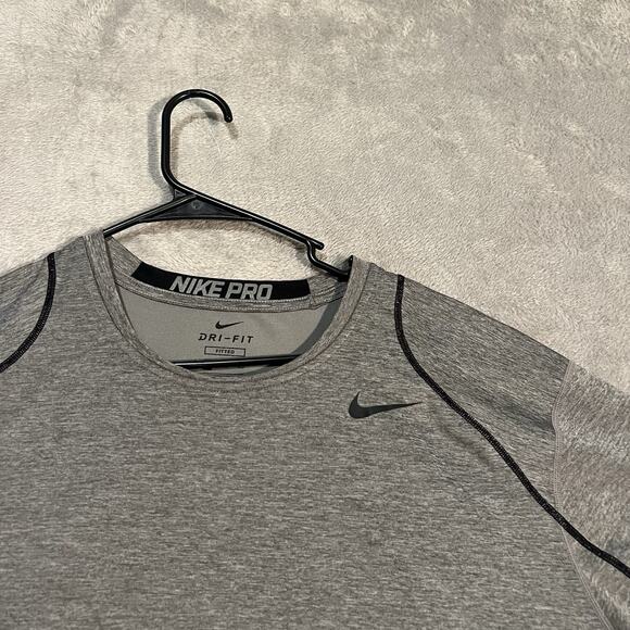 Nike Pro Shirt Mens XXL 2XL Fitted Grey Athletic Performance Vented Shirt - Picture 3 of 6